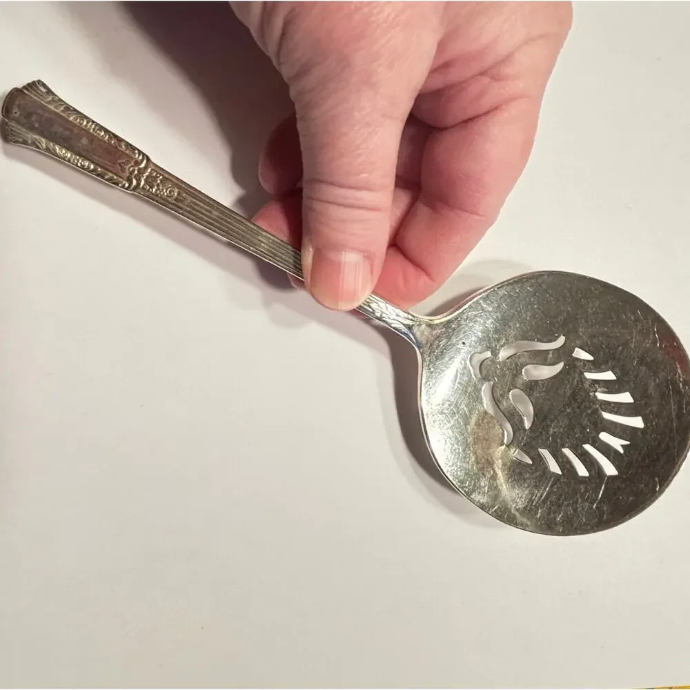 Vintage 1940's Silverplated Tomato server Treasure pattern by International IS